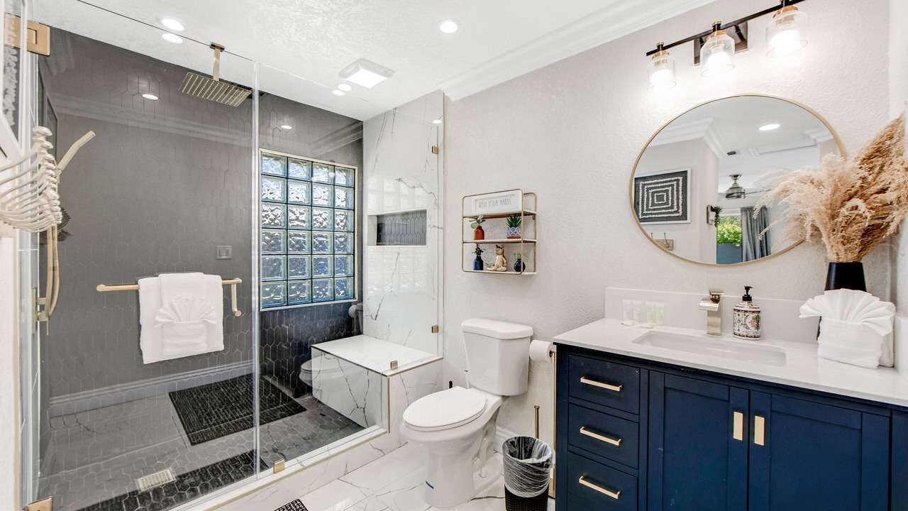 Photo of Bathroom in Desert Park Estates