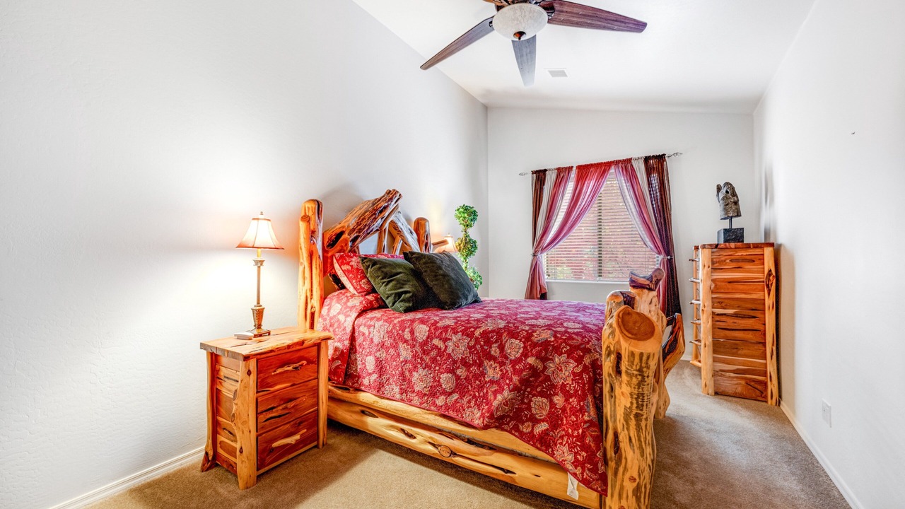 Photo of Bedroom in Pinetop