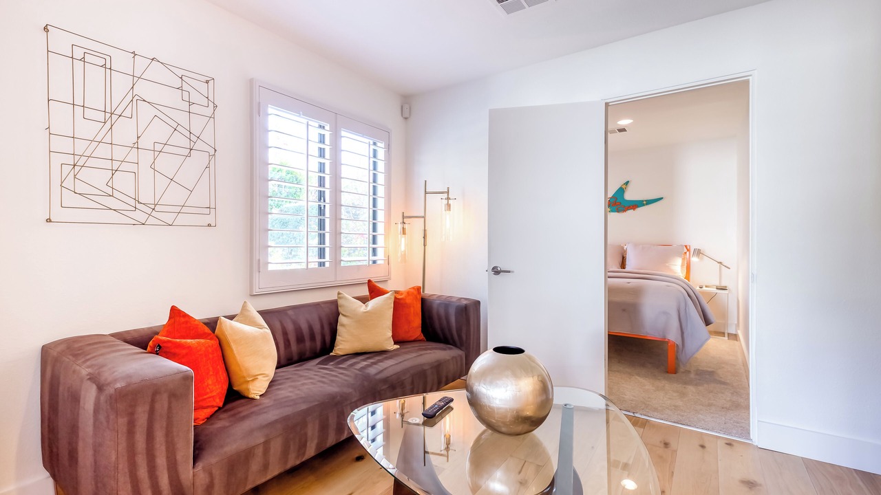 Photo of Livingroom in The Movie Colony
