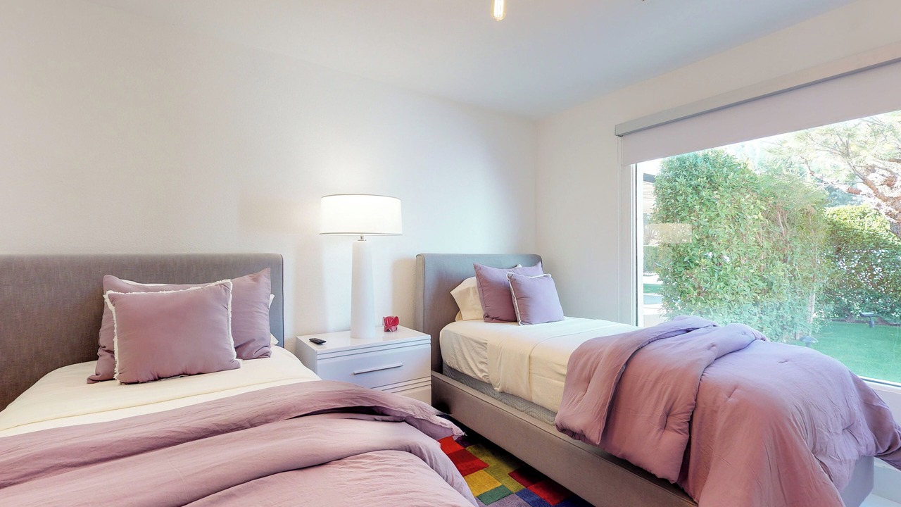 Photo of Bedroom in The Movie Colony