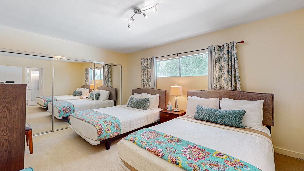 Photo of Bedroom in Twin Palms