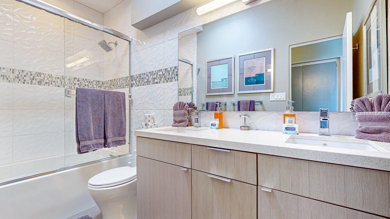 Photo of Bathroom in Twin Palms