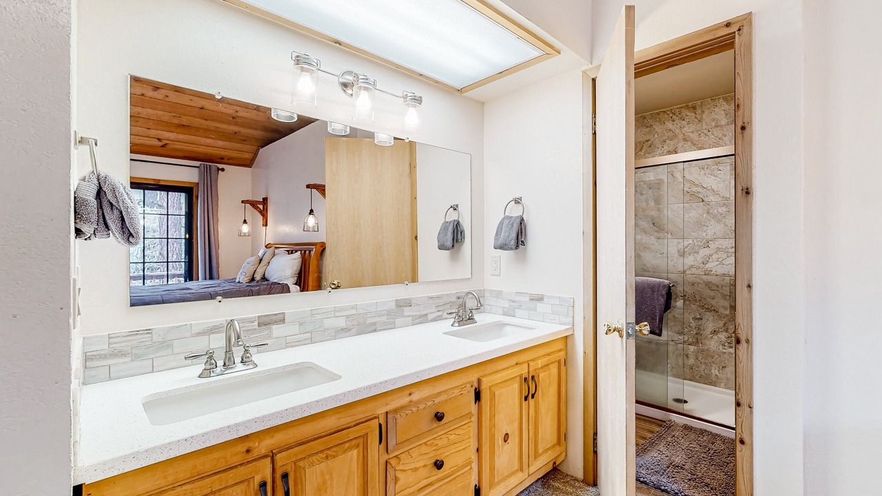 Photo of Bathroom in Idyllwild