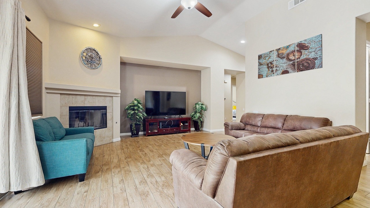 Photo of Livingroom in Cathedral City