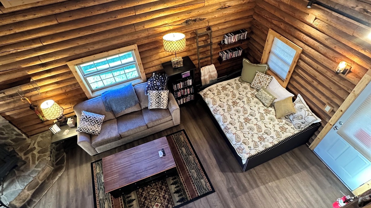 Photo of Livingroom in Chiloquin