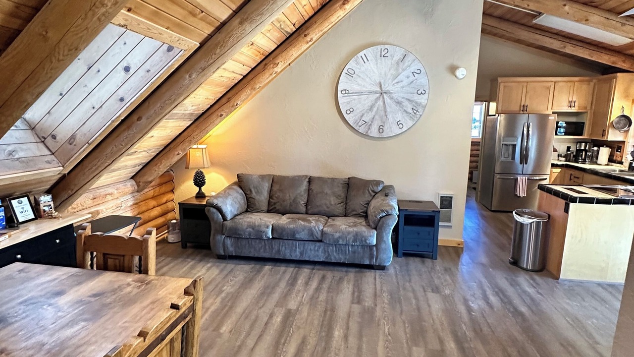 Photo of Livingroom in Chiloquin
