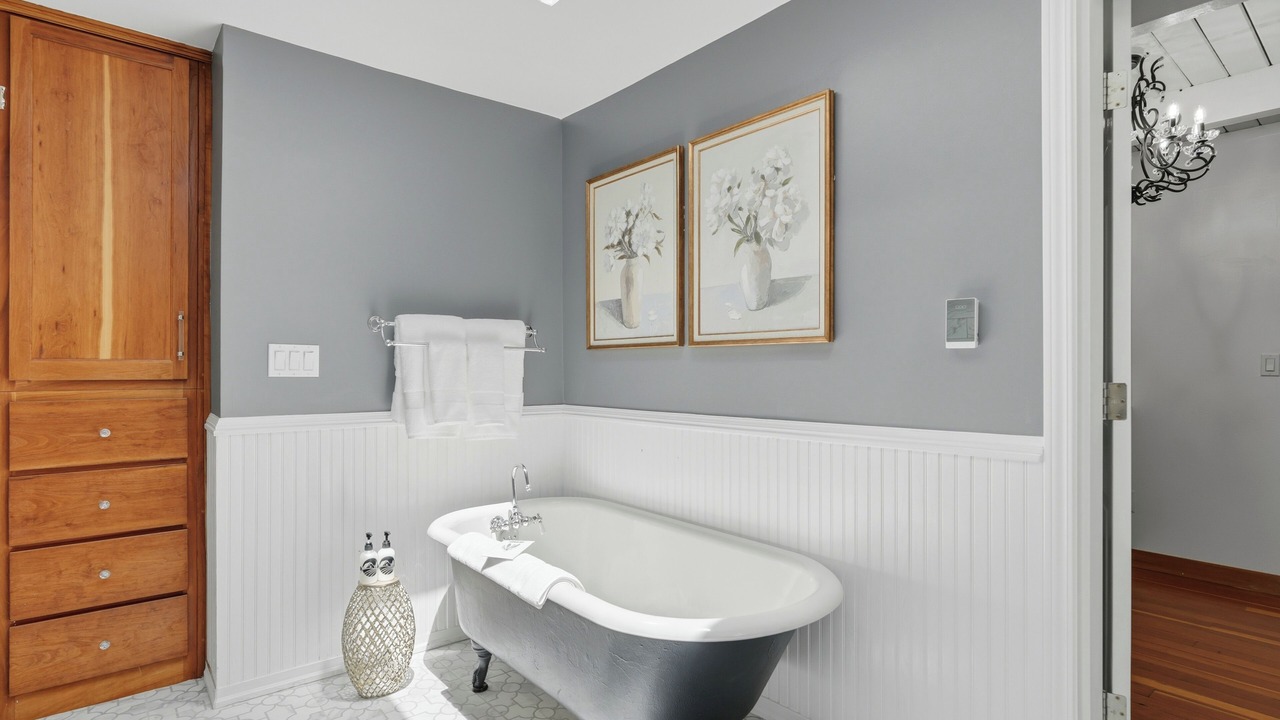 Photo of Bathroom in Carlton