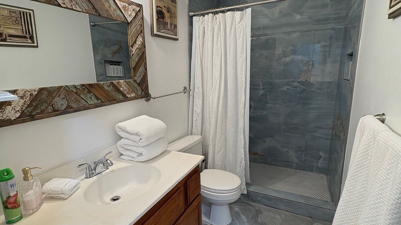 Photo of Bathroom in Dolan Springs