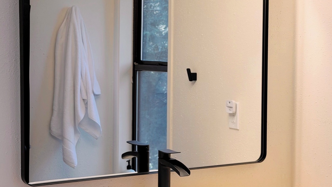 Photo of Bathroom in Zigzag