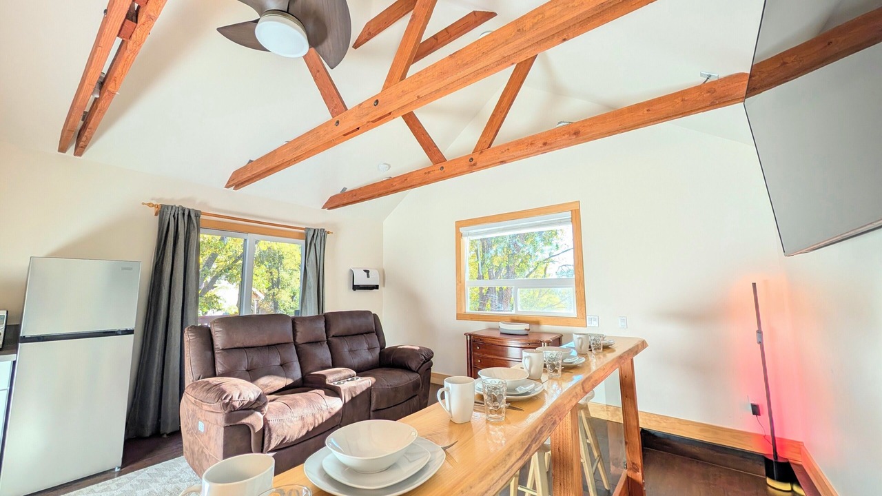 Photo of Livingroom in Green Valley Lake