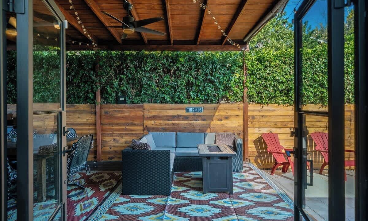 Photo of Patio Balcony in Valley Village