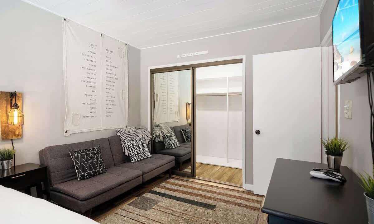 Photo of Bedroom in Valley Village