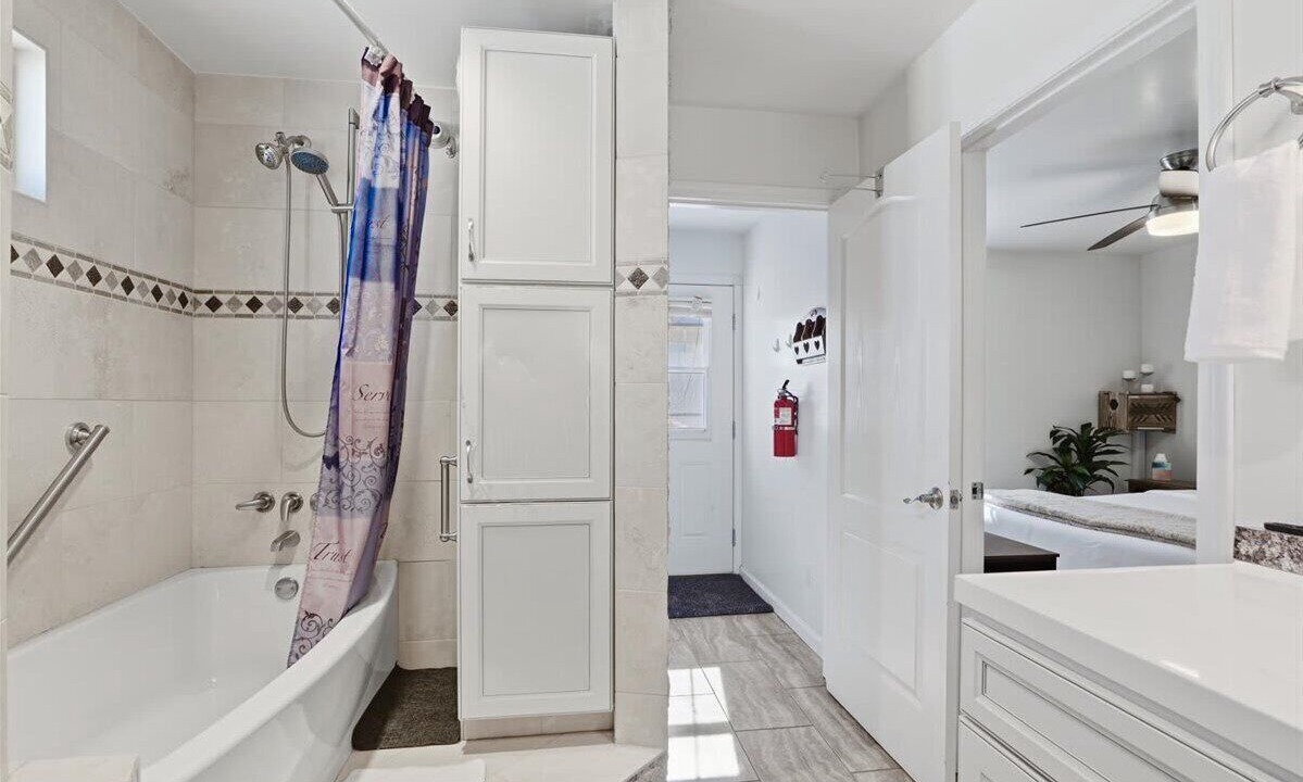 Photo of Bathroom in Townsite