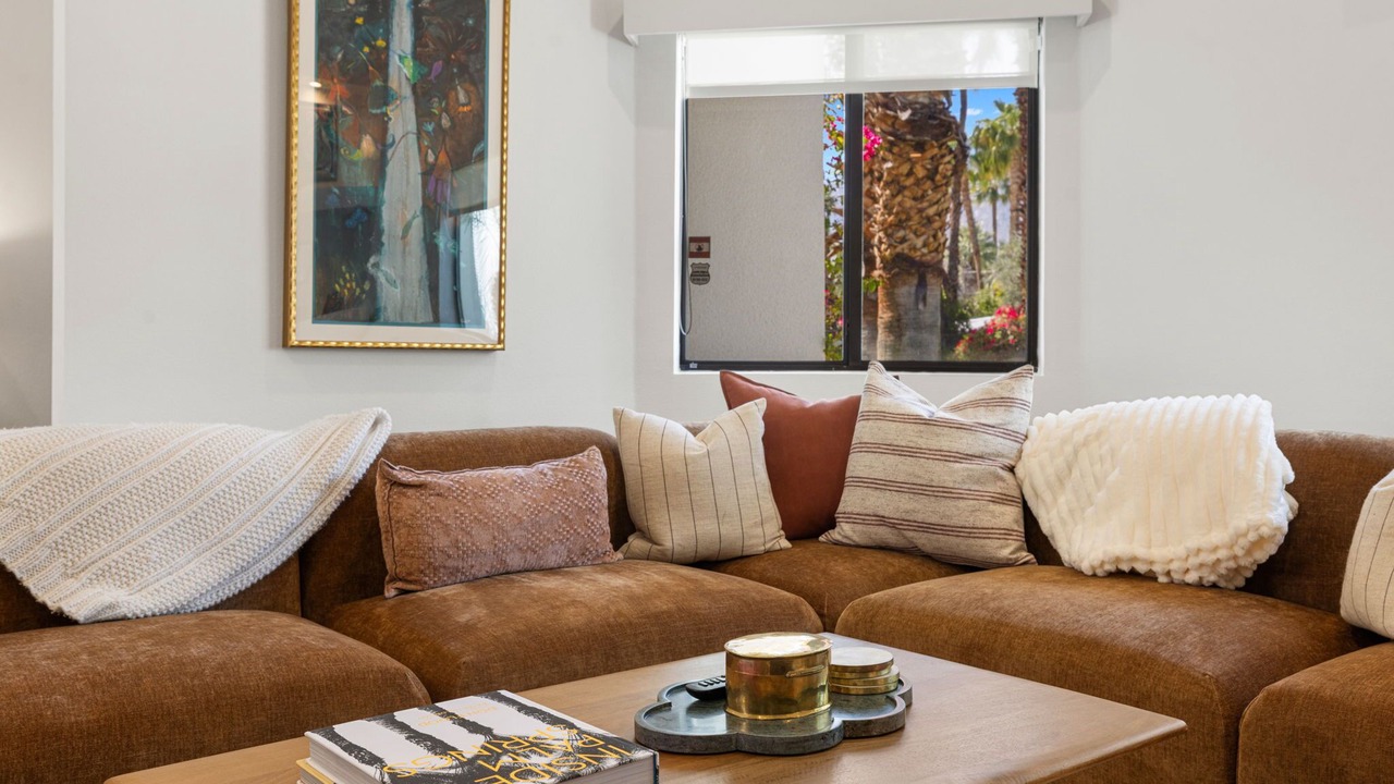 Photo of Livingroom in Sonora Sunrise