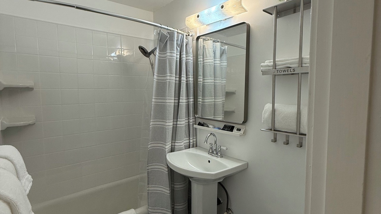 Photo of Bathroom in Downtown Klamath Falls