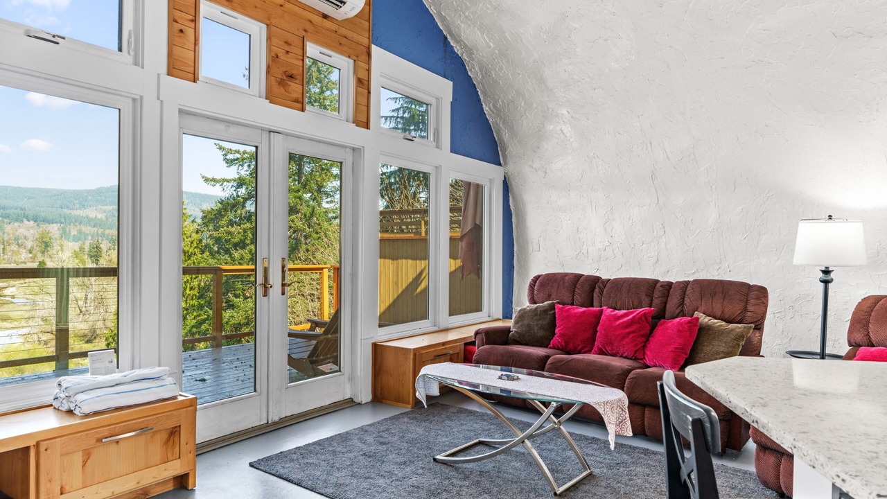 Photo of Livingroom in Thurston