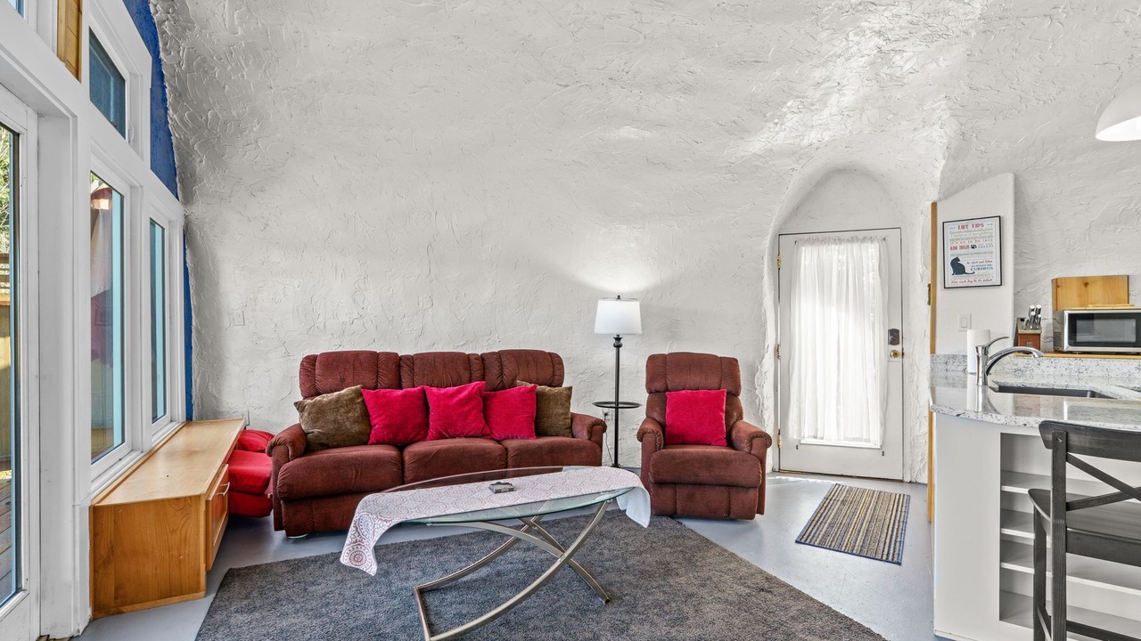 Photo of Livingroom in Thurston