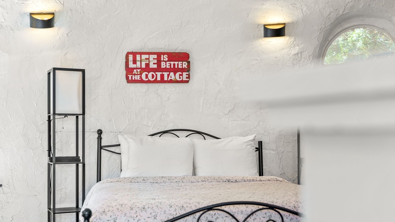 Photo of Bedroom in Thurston