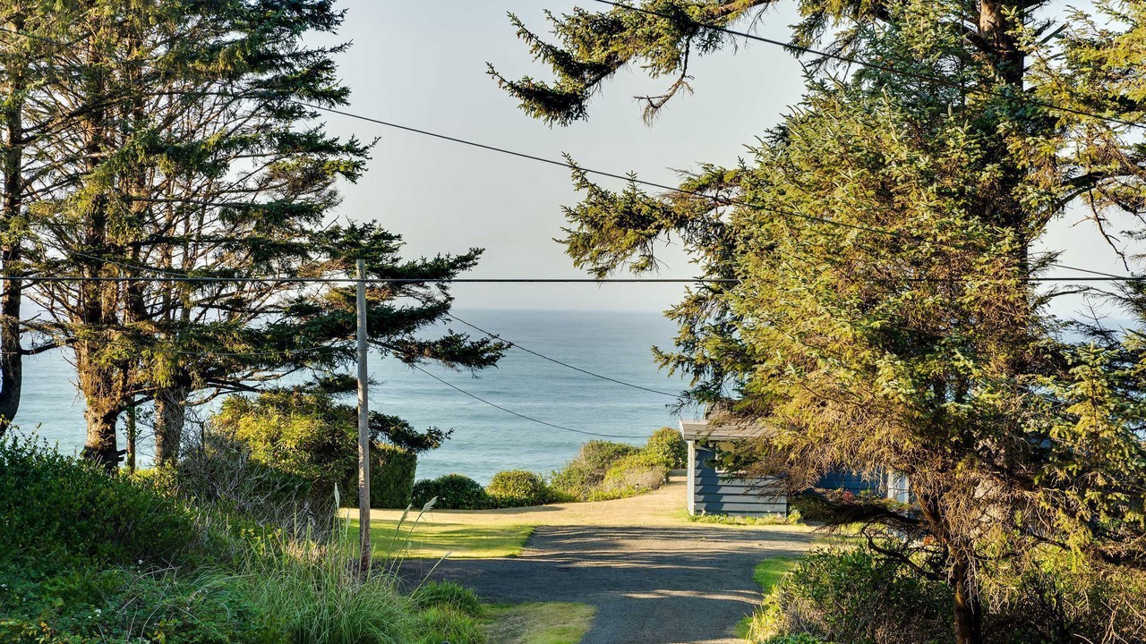 Photo of Outdoor in Coos Bay