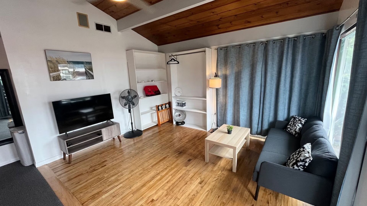 Photo of Livingroom in Marina del Rey