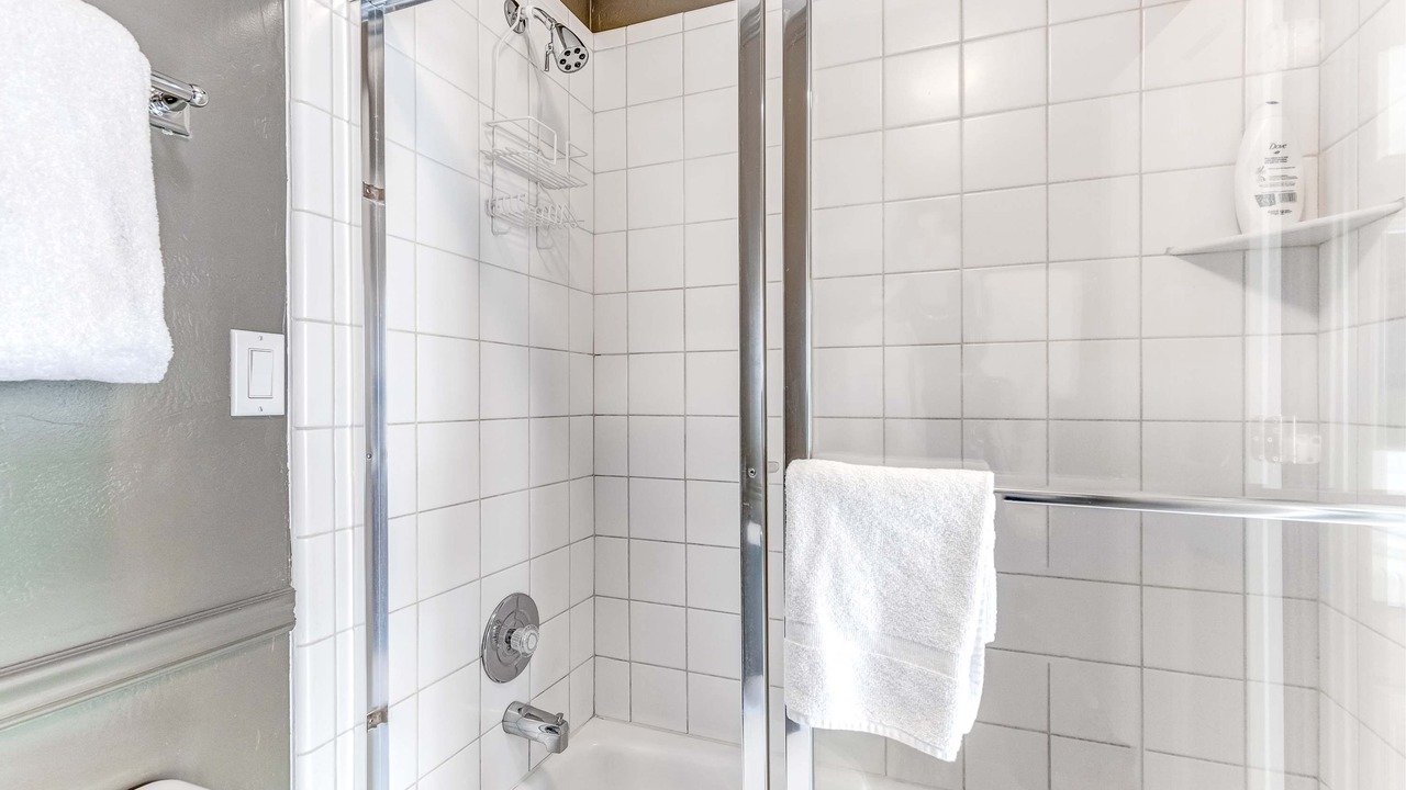 Photo of Bathroom in Summit Park
