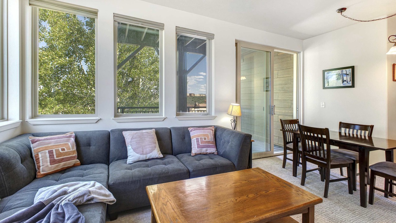 Photo of Livingroom in Kimball Junction