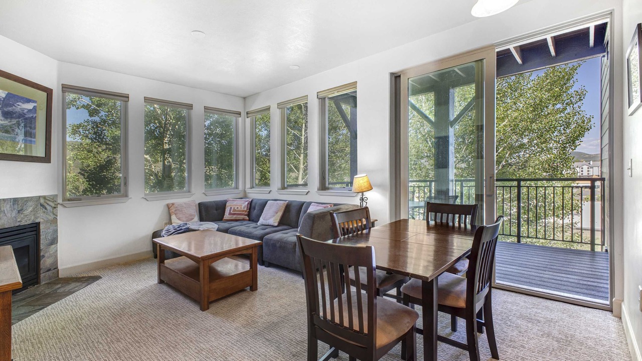 Photo of Livingroom in Kimball Junction