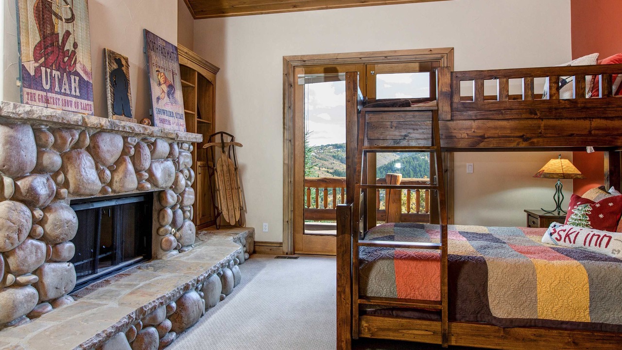 Photo of Bedroom in Summit Park