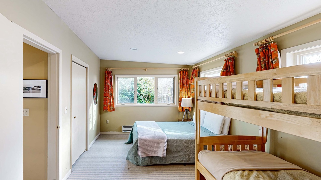 Photo of Bedroom in Newport