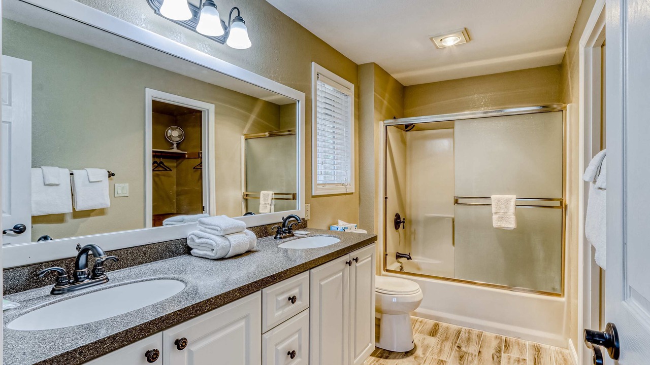 Photo of Bathroom in Deer Park