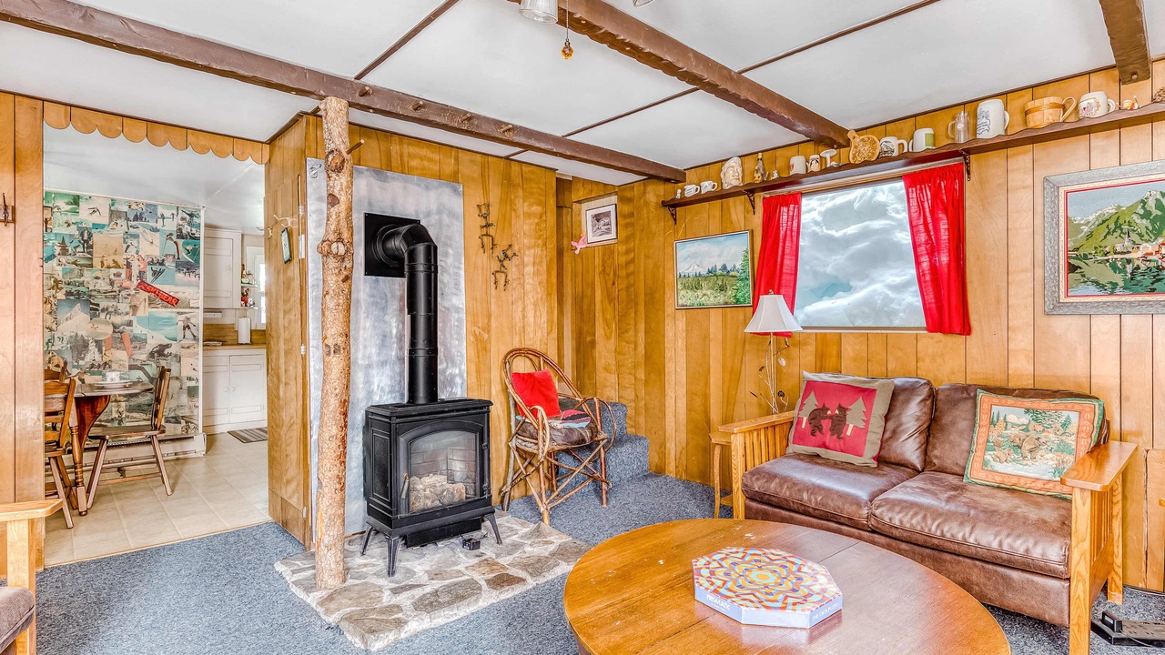 Photo of Livingroom in Government Camp