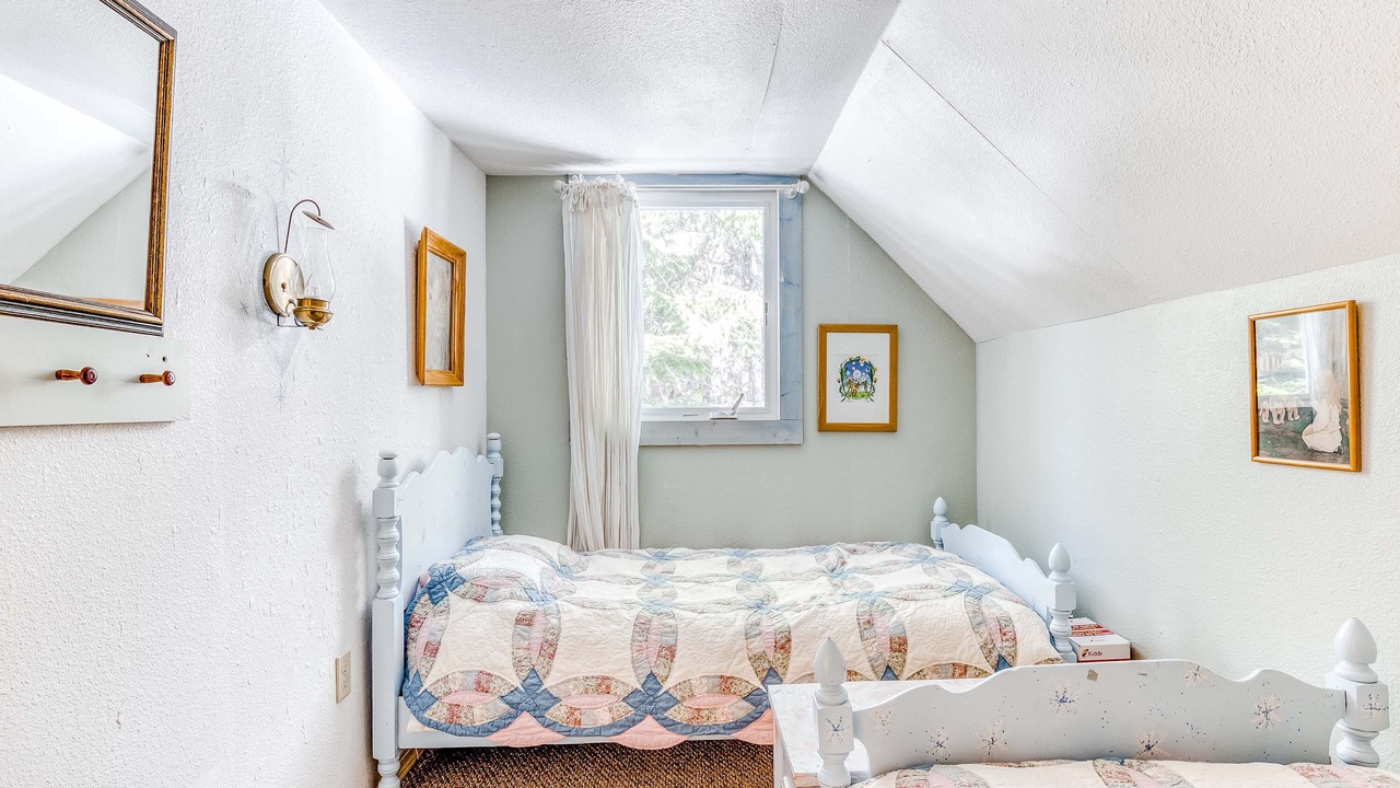 Photo of Bedroom in Government Camp