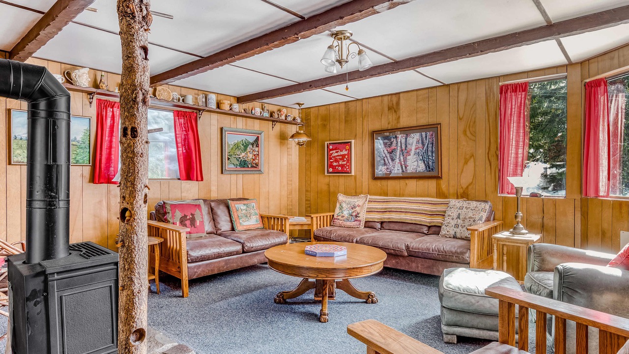 Photo of Livingroom in Government Camp