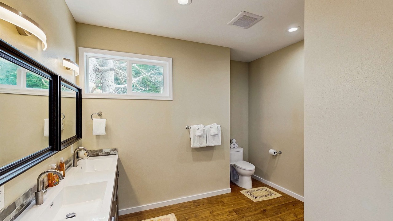 Photo of Bathroom in Tolovana Park