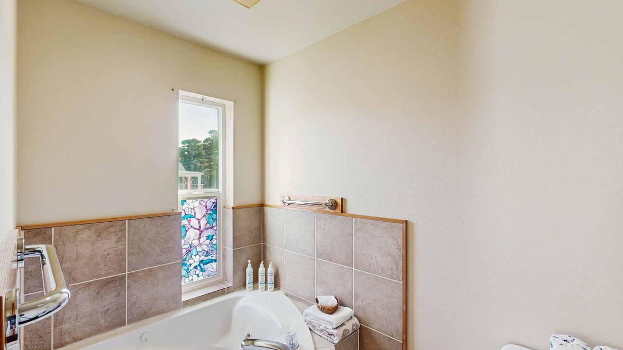 Photo of Bathroom in Port Orford