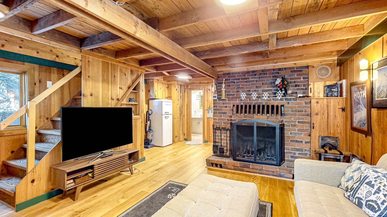 Photo of Livingroom in Government Camp