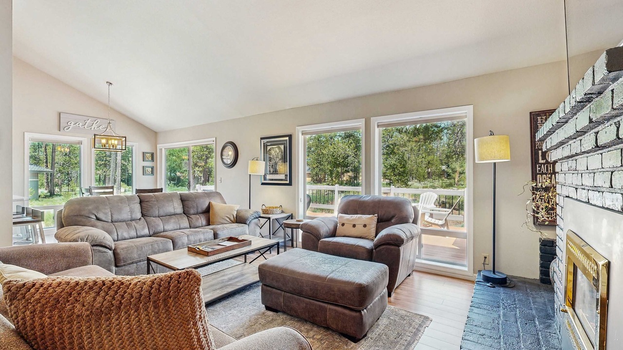 Photo of Livingroom in Deer Park