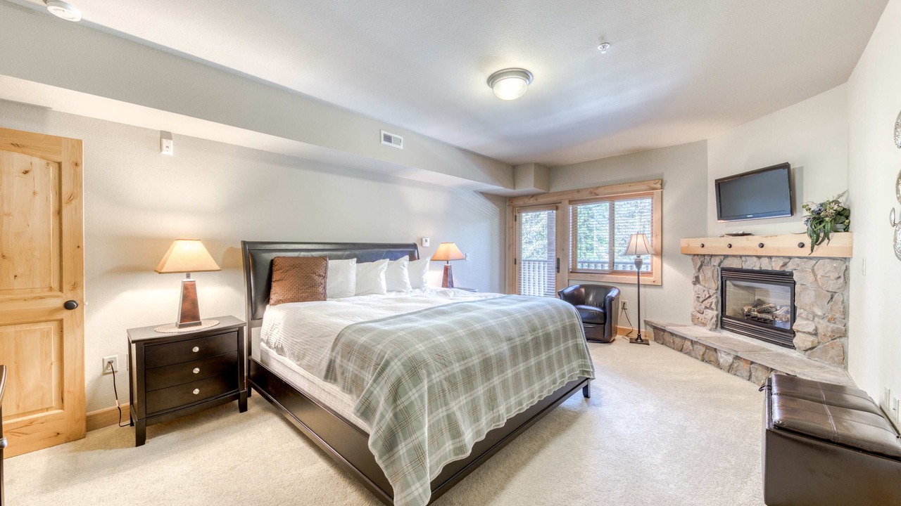 Photo of Bedroom in Government Camp