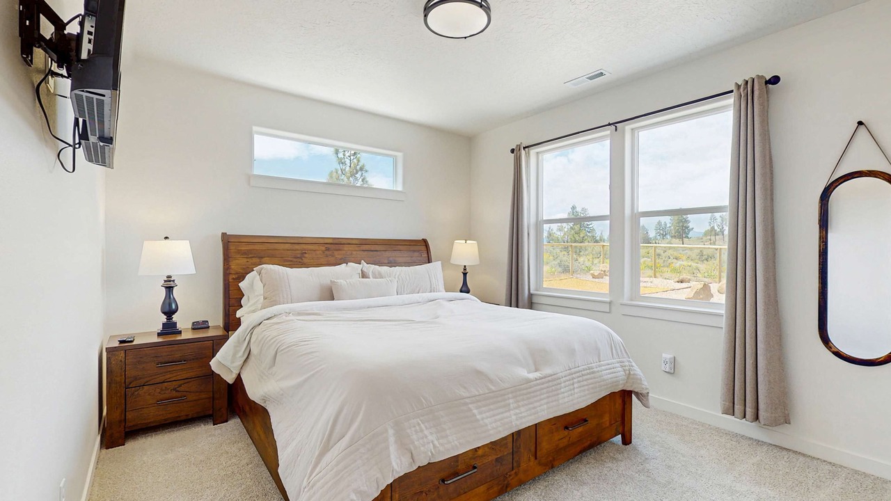 Photo of Bedroom in Sisters