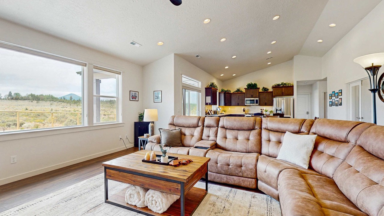 Photo of Livingroom in Sisters