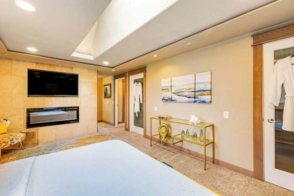 Photo of Bedroom in Bayshore