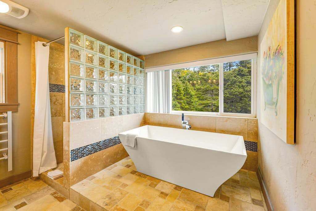 Photo of Bathroom in Bayshore