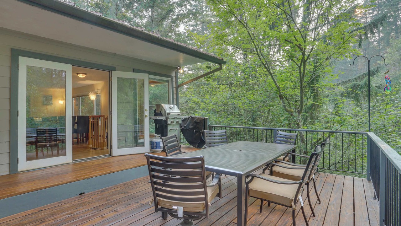 Photo of Outdoor in Rhododendron