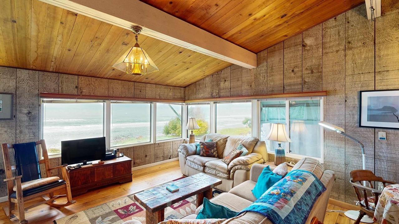 Photo of Livingroom in Arch Cape