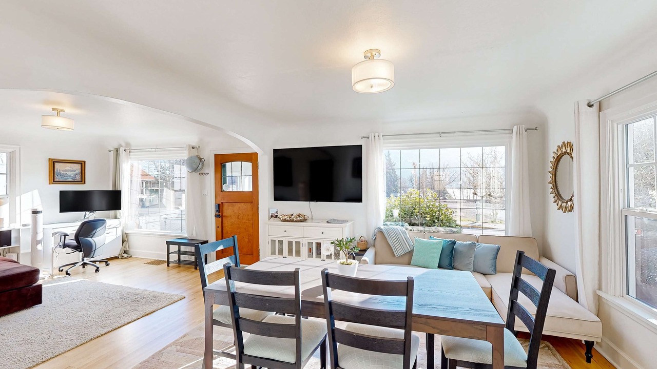Photo of Livingroom in Stevenson