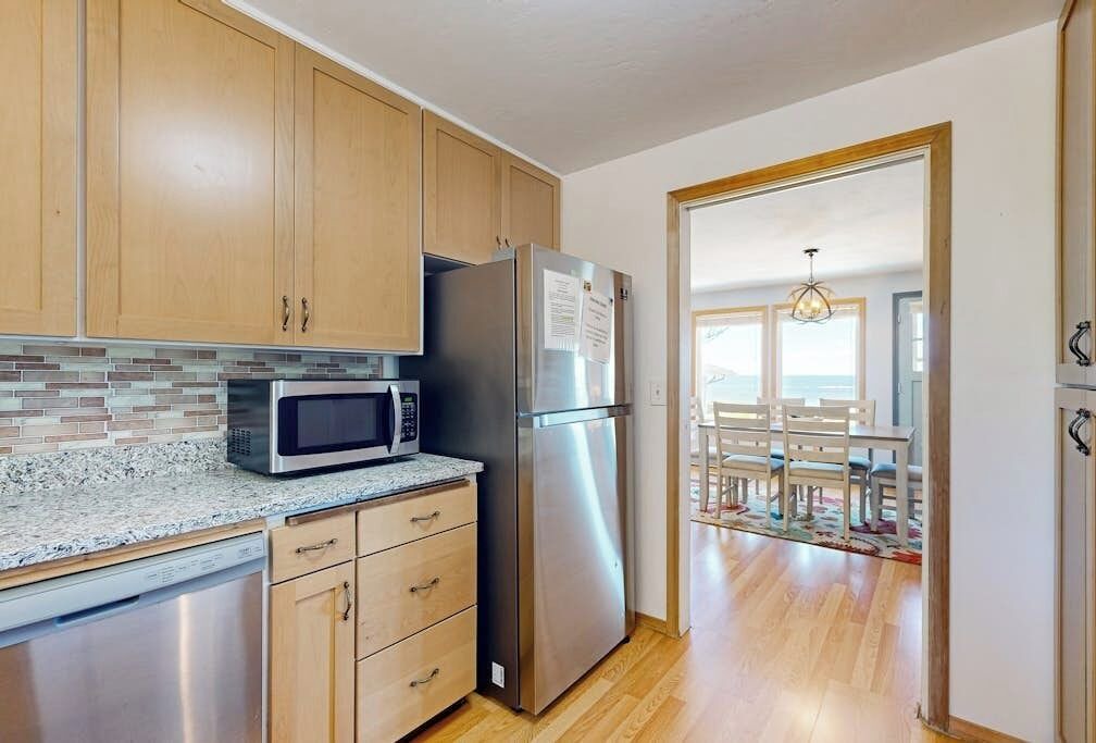 Photo of Kitchen in Seal Rock
