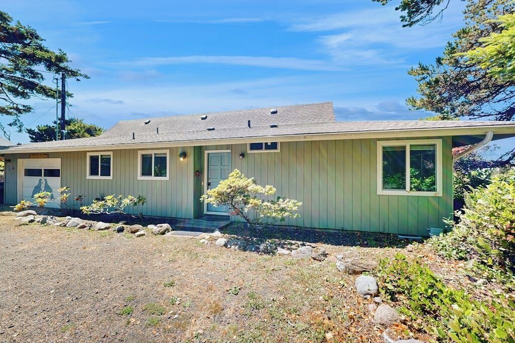 Photo of Outdoor in Seal Rock