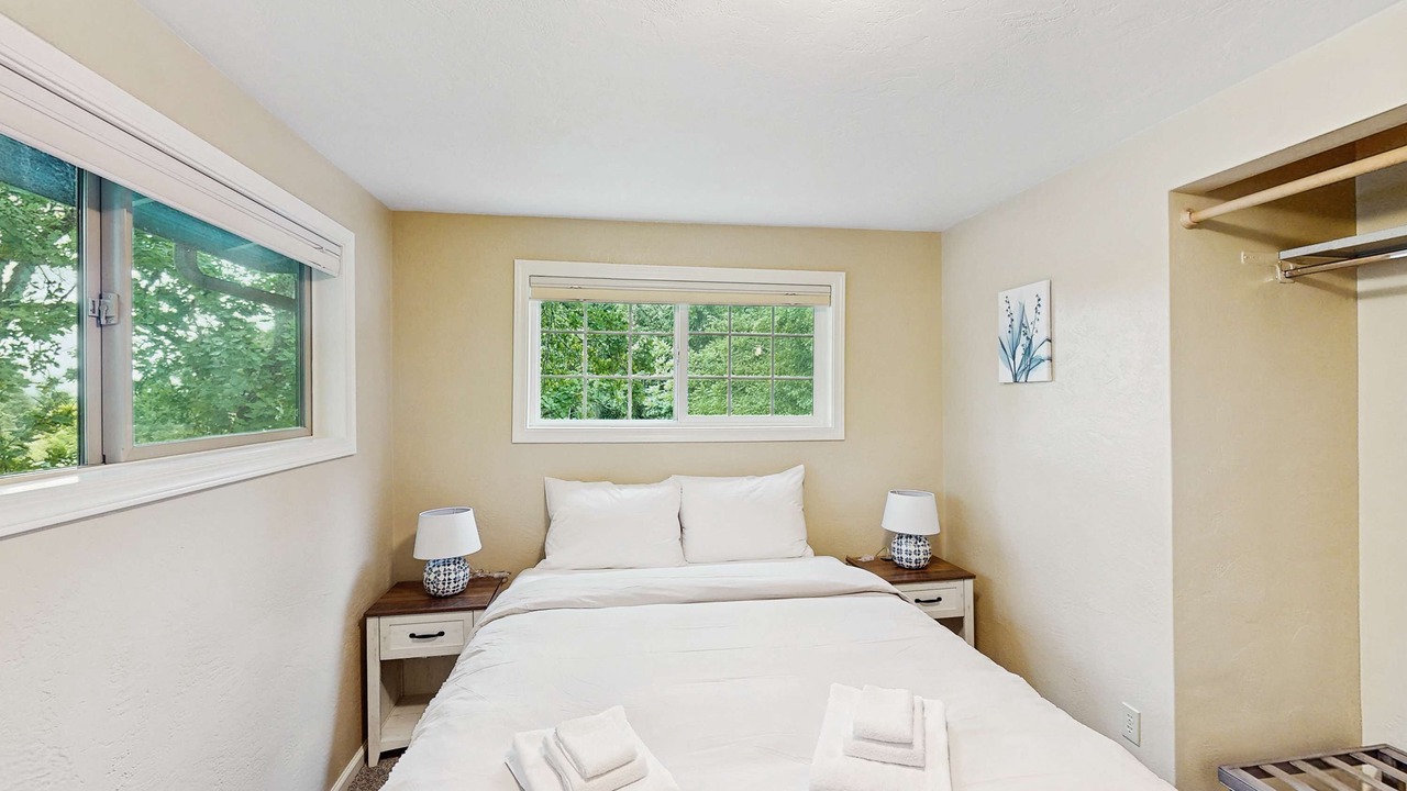 Photo of Bedroom in Friendly