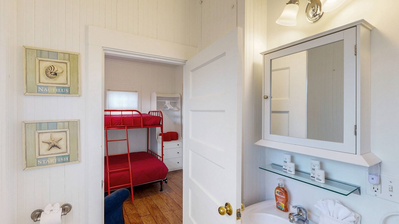 Photo of Bathroom in Seaside