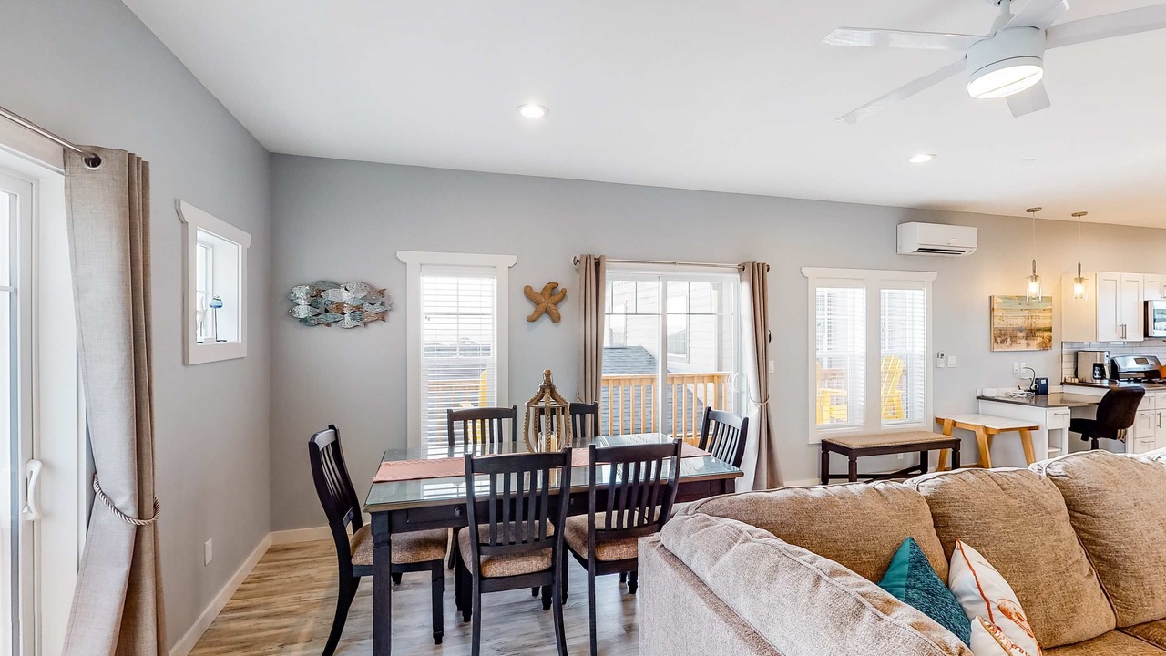 Photo of Livingroom in Newport